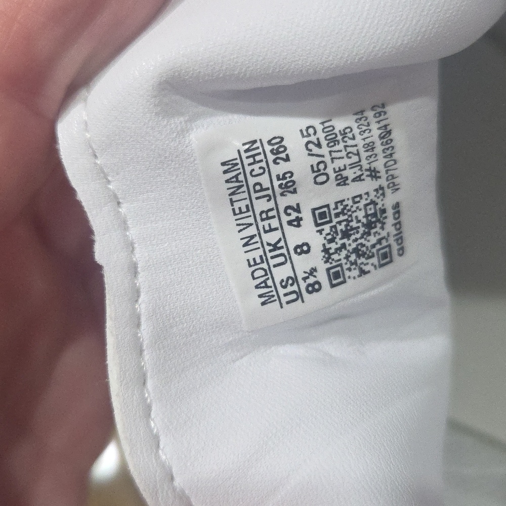 Beautiful Adidas Samba OG Tennis Shoes. Brand New! Unisex, M 8.5, W 9.5. - Picture 10 of 15